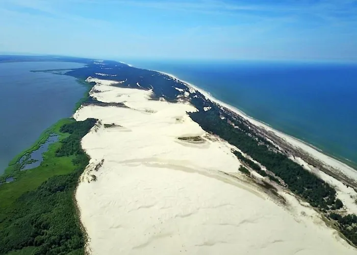 In Mit Grossem Garten By Interhome Zarnowska